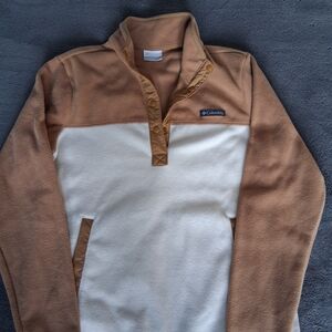 Columbia Women's Tan and Cream Zip Up Fleece Jacket